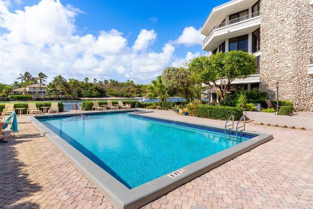 1170 Hillsboro Mile 302, Hillsboro Beach, FL 33062