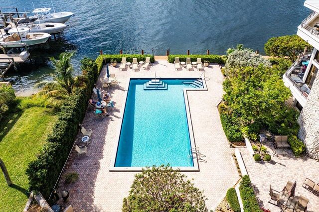 1170 Hillsboro Mile 302, Hillsboro Beach, FL 33062