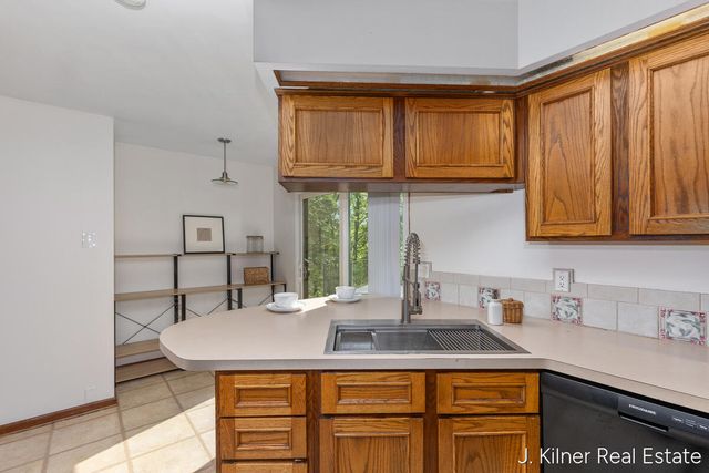 24865 44th Avenue, Almena Twp, MI 49071