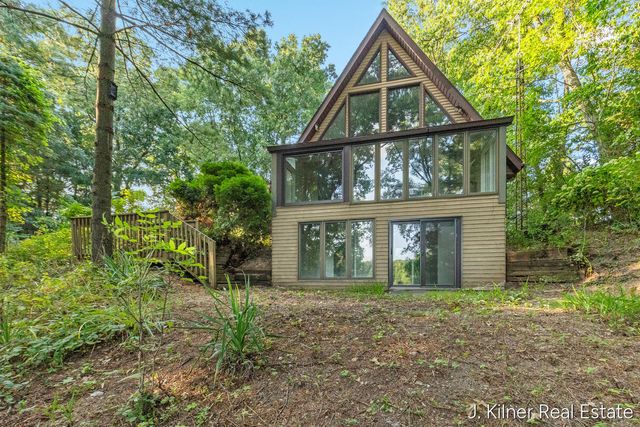 24865 44th Avenue, Almena Twp, MI 49071