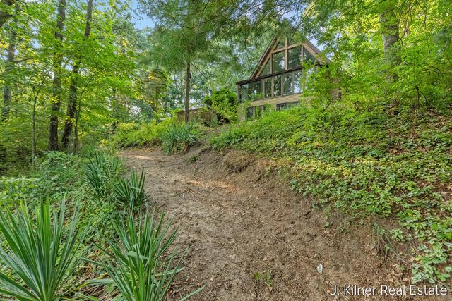24865 44th Avenue, Almena Twp, MI 49071