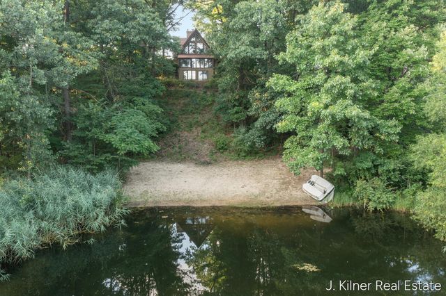 24865 44th Avenue, Almena Twp, MI 49071
