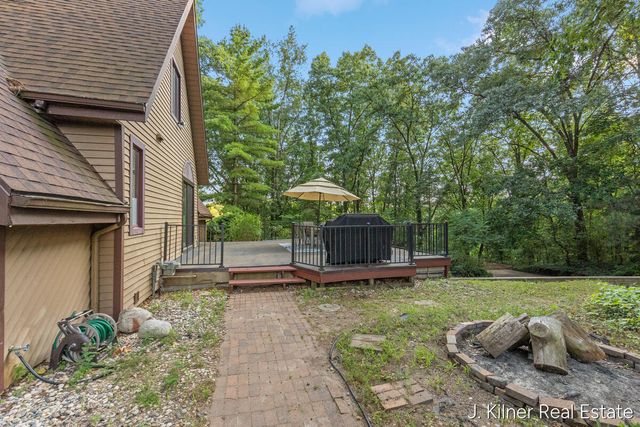 24865 44th Avenue, Almena Twp, MI 49071