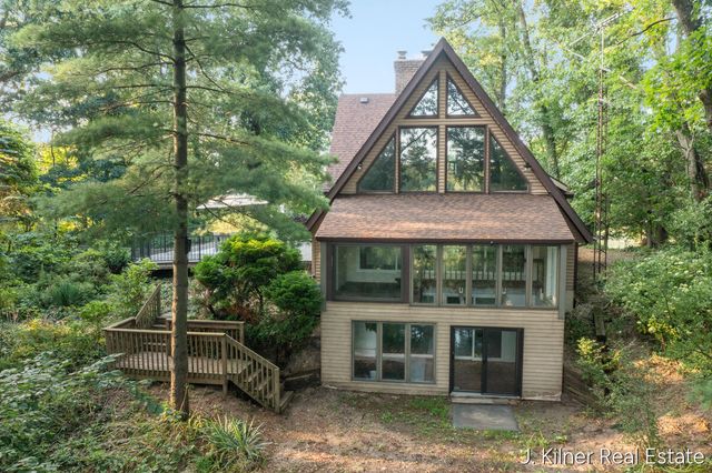 24865 44th Avenue, Almena Twp, MI 49071