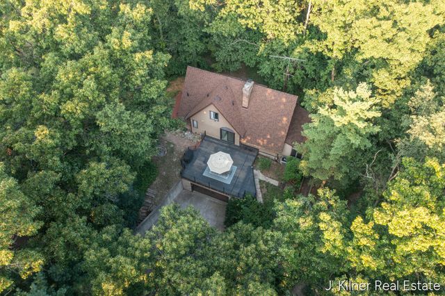 24865 44th Avenue, Almena Twp, MI 49071