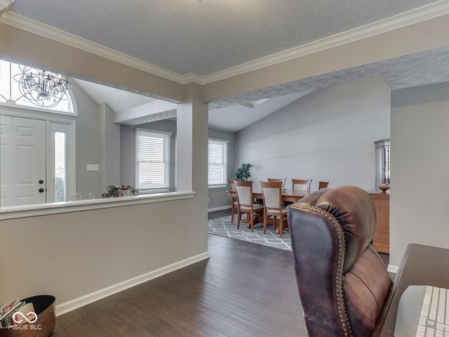 11501 Woodview East Drive, Carmel, IN 46032