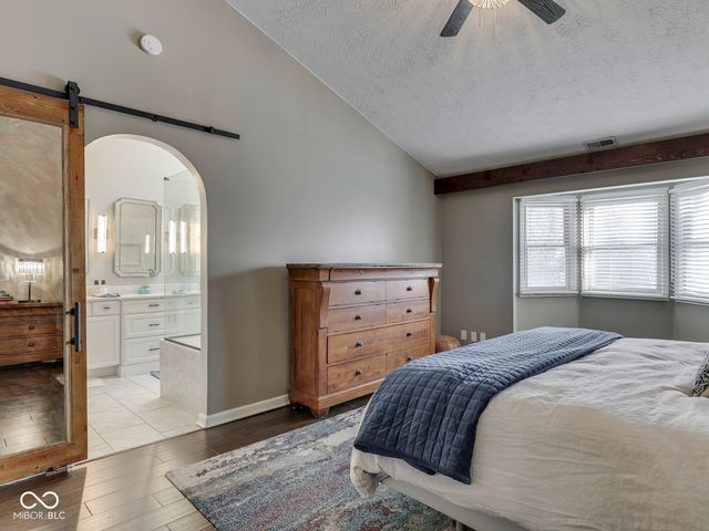 11501 Woodview East Drive, Carmel, IN 46032