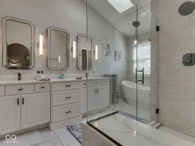 11501 Woodview East Drive, Carmel, IN 46032