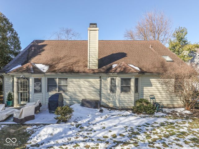 11501 Woodview East Drive, Carmel, IN 46032