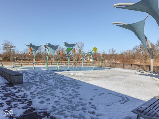 11501 Woodview East Drive, Carmel, IN 46032