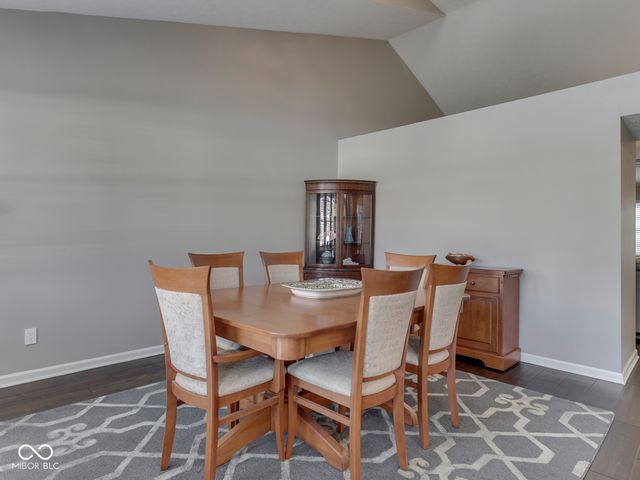 11501 Woodview East Drive, Carmel, IN 46032