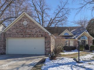 11501 Woodview East Drive, Carmel, IN 46032