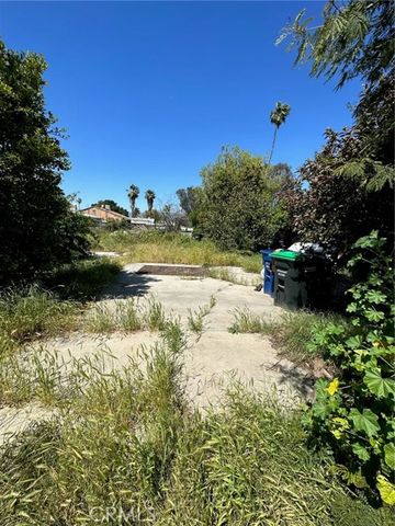 10679 Seamont, Loma Linda, CA 92354