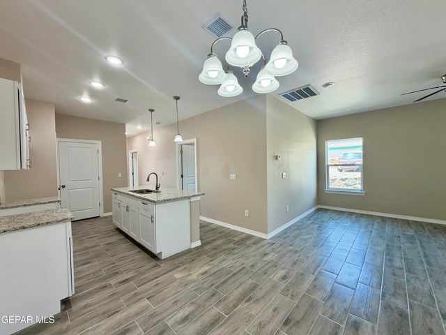 125 Palma Drive 2, Sunland Park, NM 88063