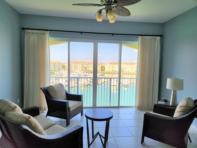 9 Harbour Isle Drive E Ph-5, Fort Pierce, FL 34949