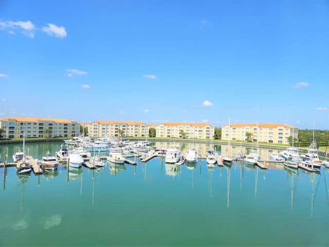 9 Harbour Isle Drive E Ph-5, Fort Pierce, FL 34949