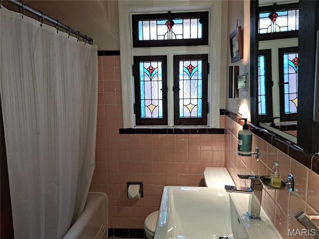 5239 Walsh Street, St Louis, MO 63109