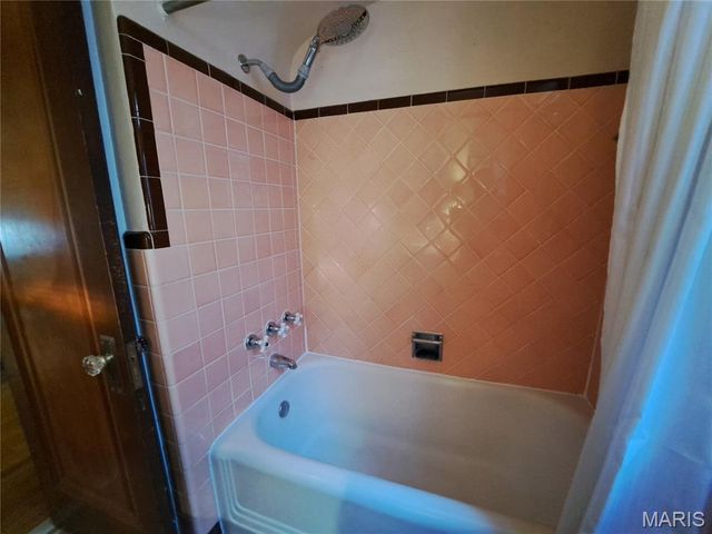 5239 Walsh Street, St Louis, MO 63109