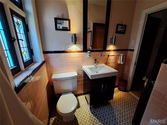 5239 Walsh Street, St Louis, MO 63109