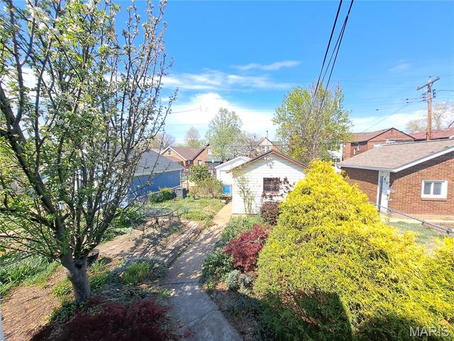 5239 Walsh Street, St Louis, MO 63109