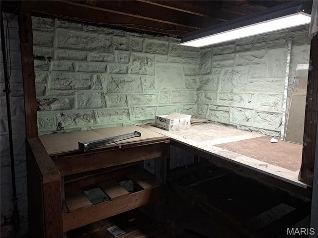 5239 Walsh Street, St Louis, MO 63109