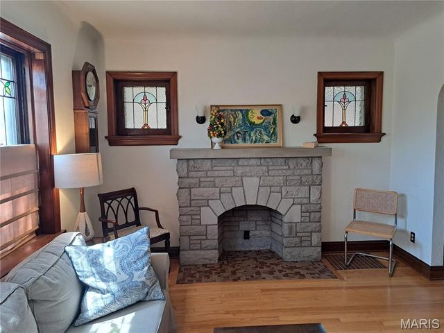 5239 Walsh Street, St Louis, MO 63109