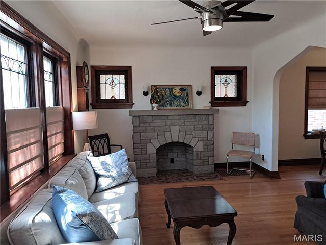 5239 Walsh Street, St Louis, MO 63109