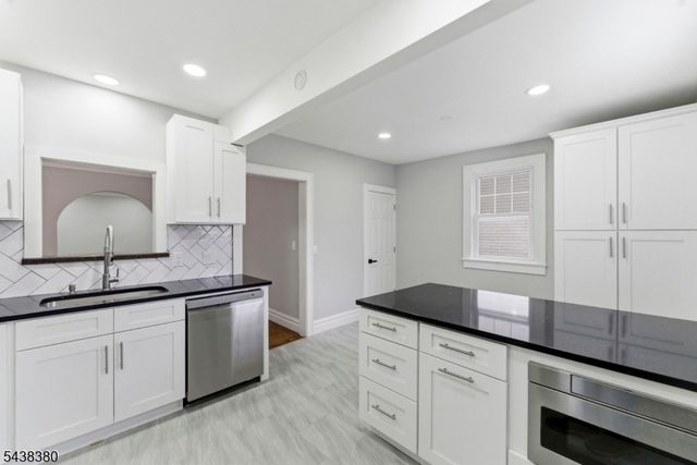 579 Newark Ave, Kenilworth Boro, NJ 07033