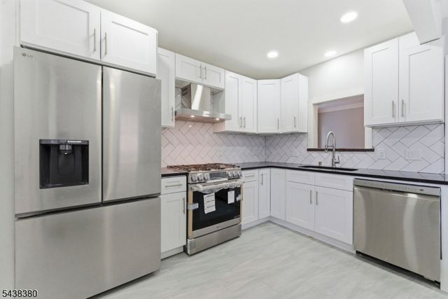 579 Newark Ave, Kenilworth Boro, NJ 07033