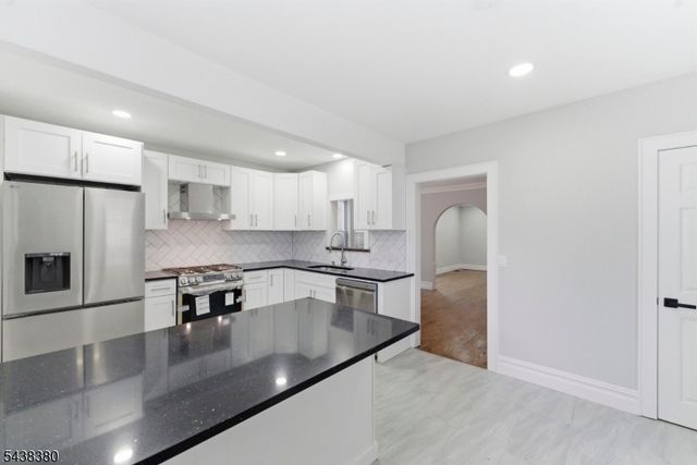579 Newark Ave, Kenilworth Boro, NJ 07033