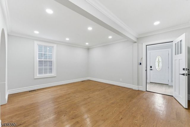 579 Newark Ave, Kenilworth Boro, NJ 07033