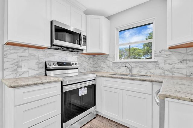 189 W Lakeview, Onalaska, TX 77360