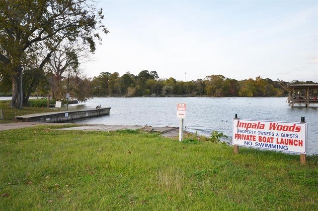 189 W Lakeview, Onalaska, TX 77360