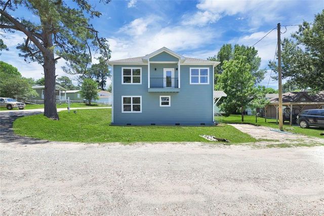 189 W Lakeview, Onalaska, TX 77360