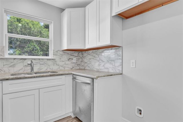 189 W Lakeview, Onalaska, TX 77360