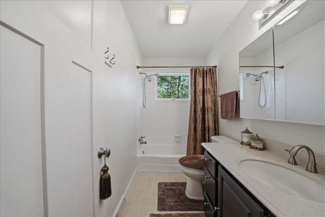 63 Ski Hill Road, Portage, IN 46368