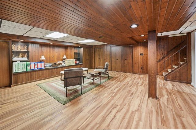 63 Ski Hill Road, Portage, IN 46368