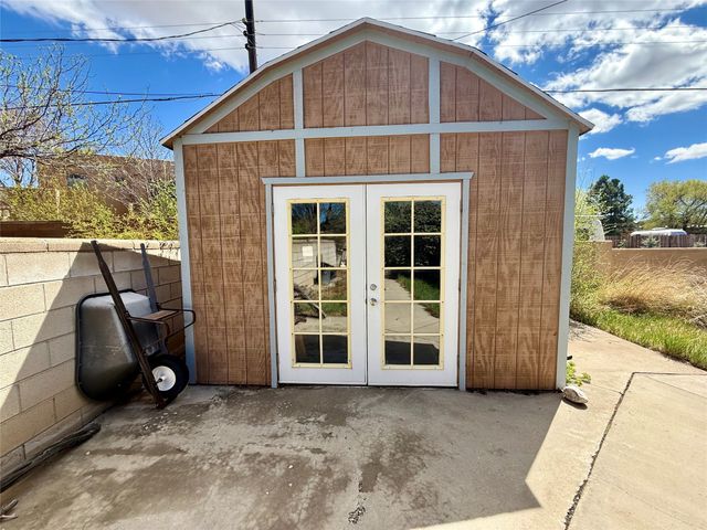 1621 Ben Hur Drive, Santa Fe, NM 87501