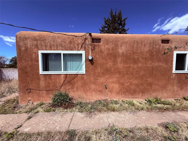 1621 Ben Hur Drive, Santa Fe, NM 87501