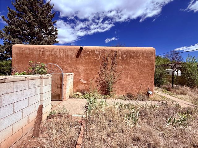 1621 Ben Hur Drive, Santa Fe, NM 87501
