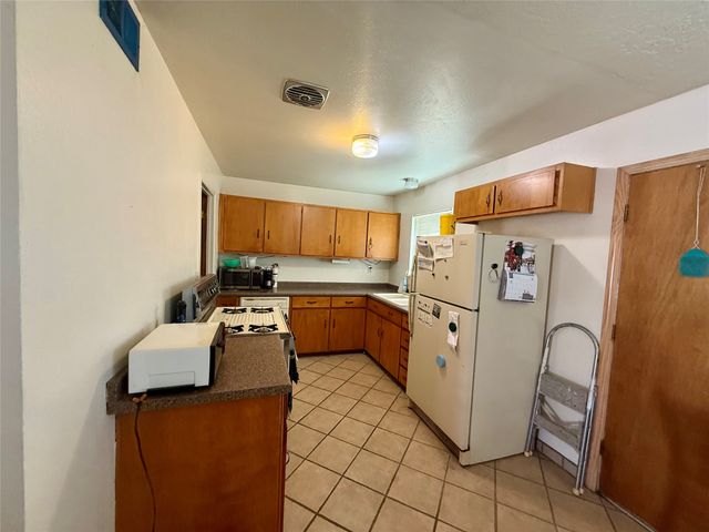 1621 Ben Hur Drive, Santa Fe, NM 87501