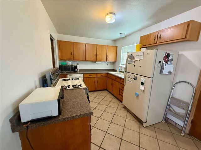 1621 Ben Hur Drive, Santa Fe, NM 87501