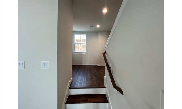 2802 Grand Fountains Drive F, Houston, TX 77054