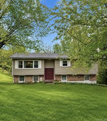 60 Mayer Drive, Highland, NY 12528
