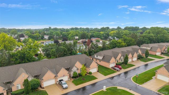 2681 Kentwood Drive 69, Utica, MI 48316