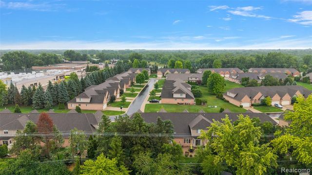 2681 Kentwood Drive 69, Utica, MI 48316