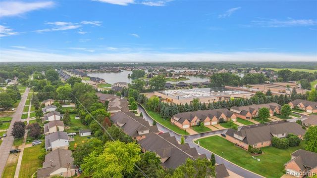 2681 Kentwood Drive 69, Utica, MI 48316