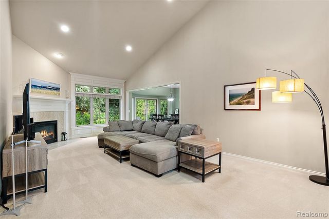 2681 Kentwood Drive 69, Utica, MI 48316