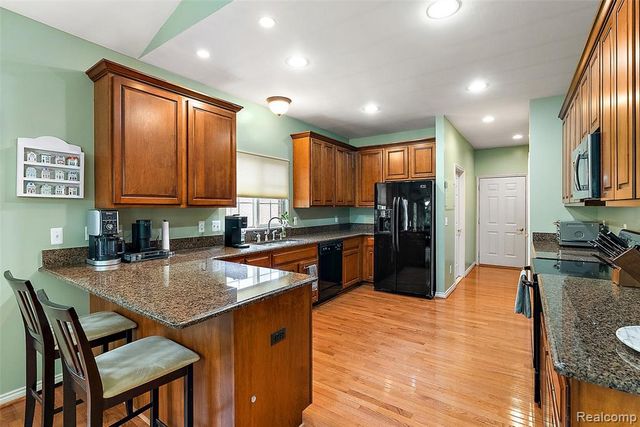 2681 Kentwood Drive 69, Utica, MI 48316
