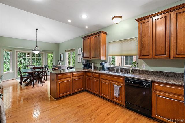 2681 Kentwood Drive 69, Utica, MI 48316